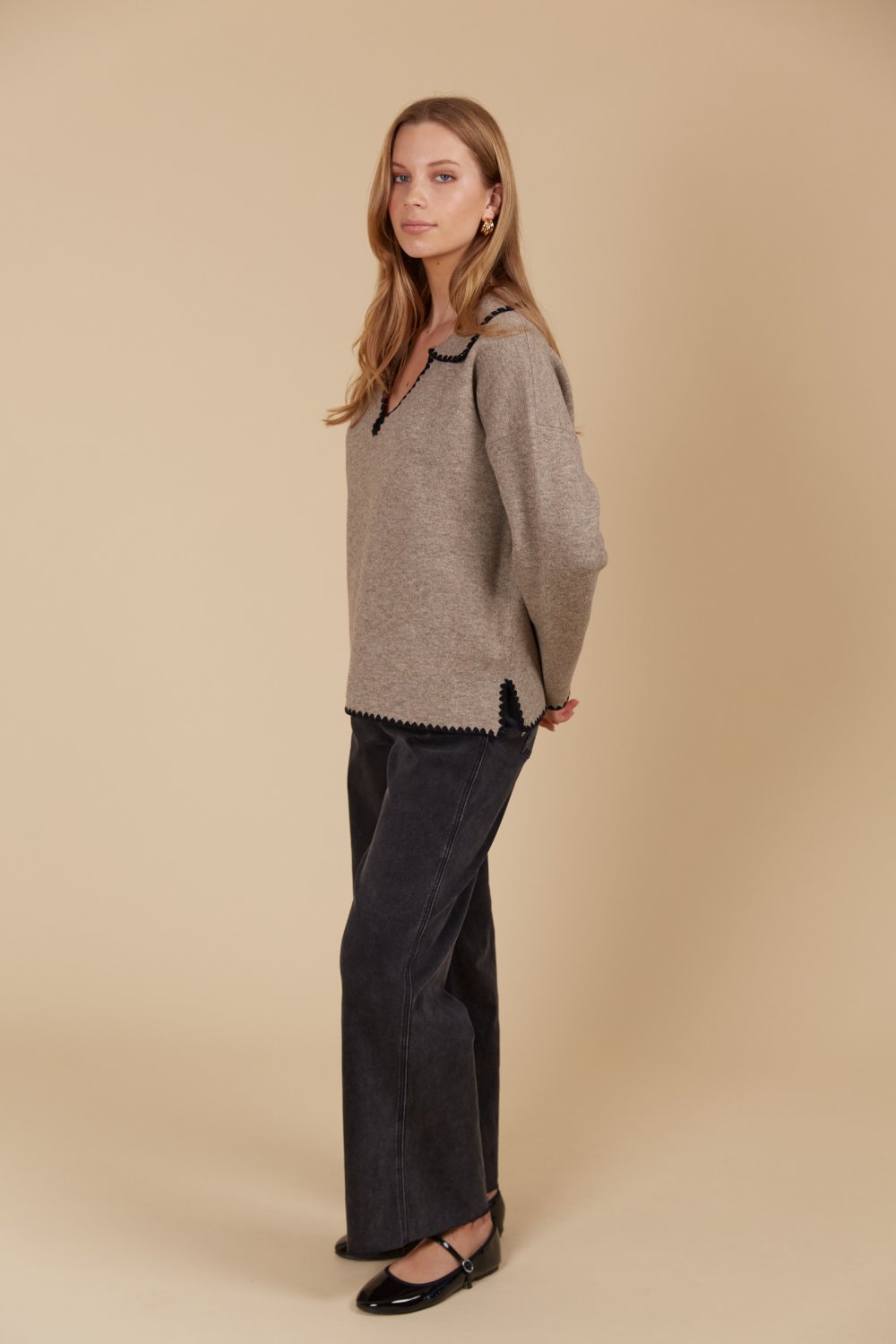 isle-mine-athena-jumper-taupe 3