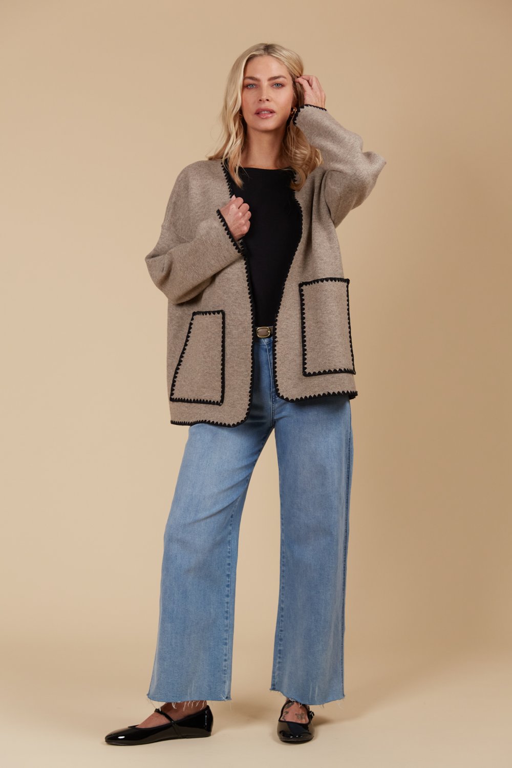 isle-mine-athena-cardigan-taupe 2