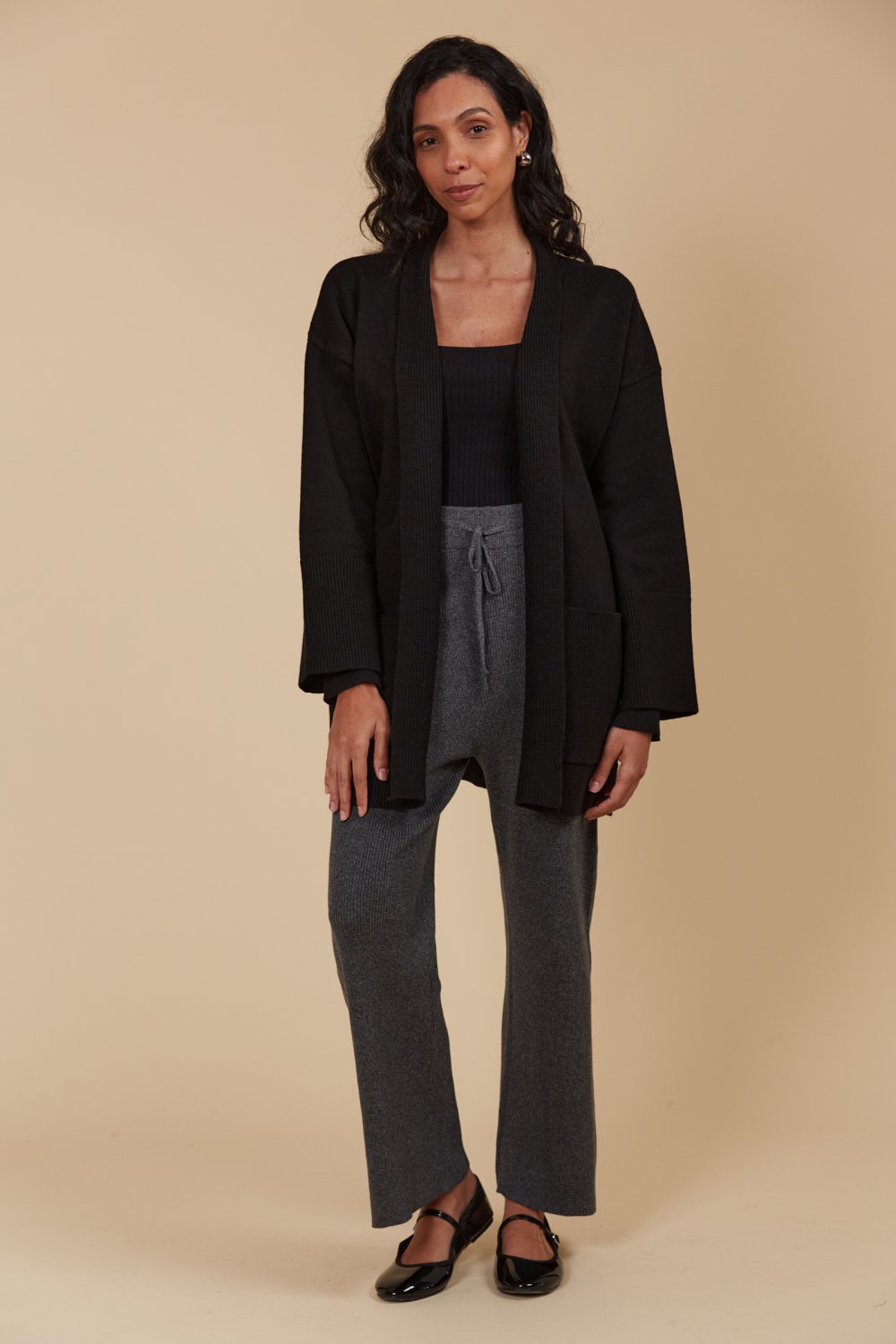 isle-mine-selene-cardigan-onyx 2