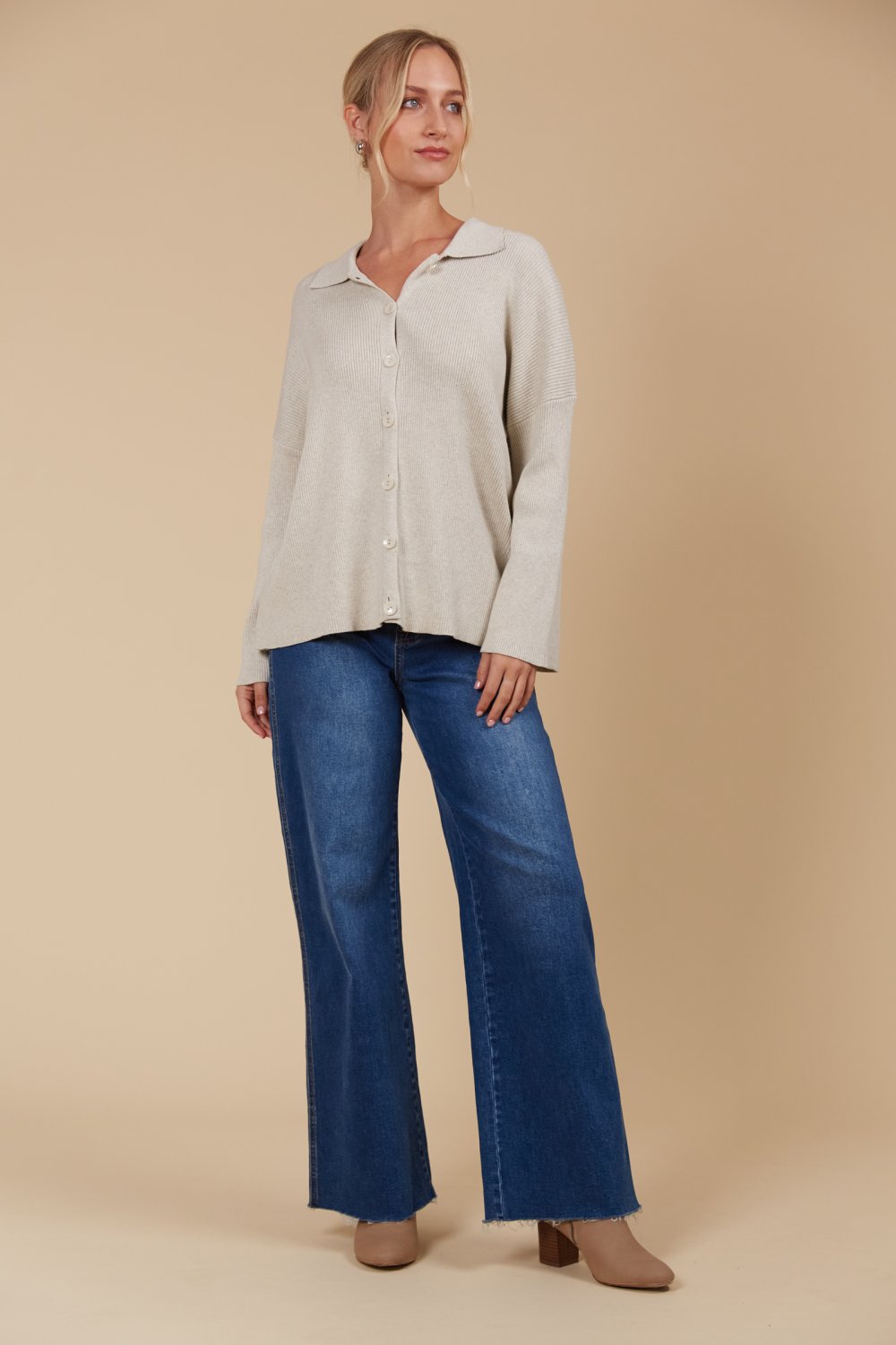 isle-mine-tala-knit-shirt-canvas 5
