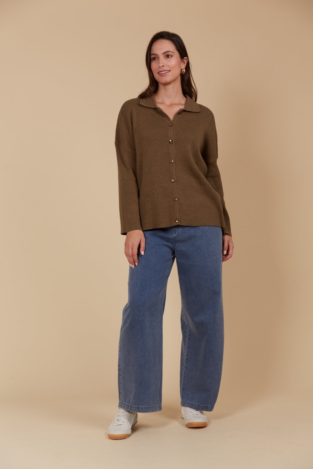 isle-mine-tala-knit-shirt-toffee 5