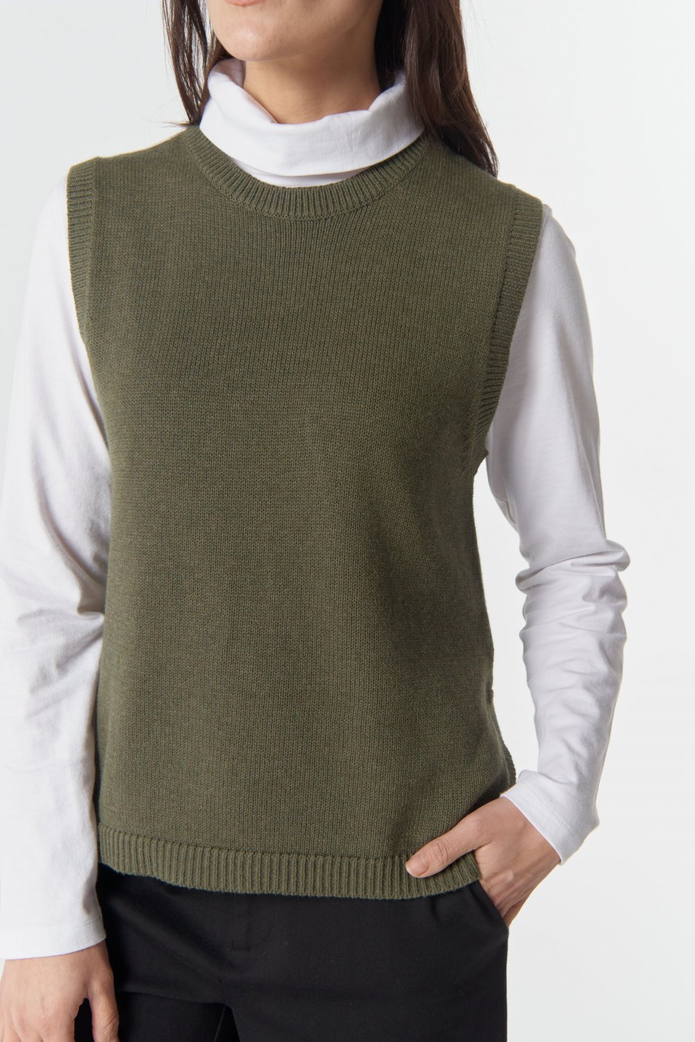 goondiwindi-amber-merino-cotton-knit-ves