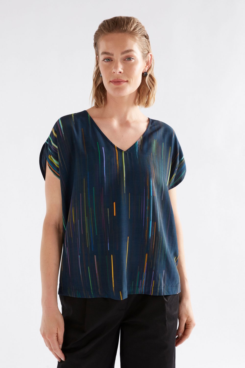 elk-kayra-v-neck-top 2