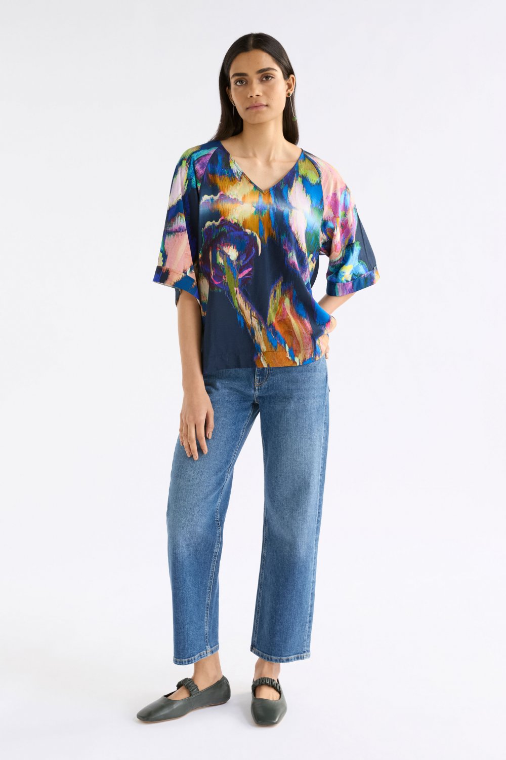 elk-moda-v-neck-top 2
