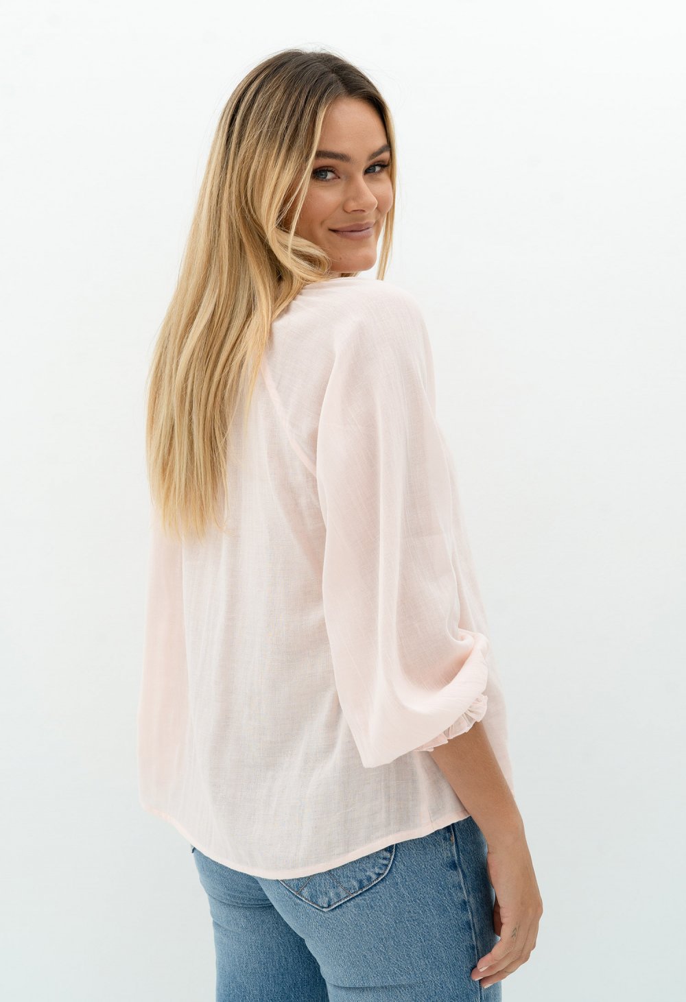 humidity-chi-chi-blouse-soft-pink 2