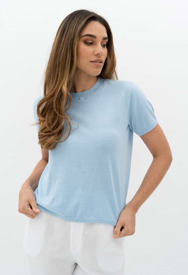 View Humidity Signature Tee - Soft Blue