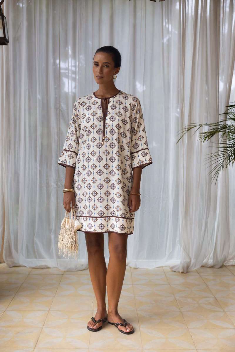 View Humidity Vintage Tales Shift Dress - Cream