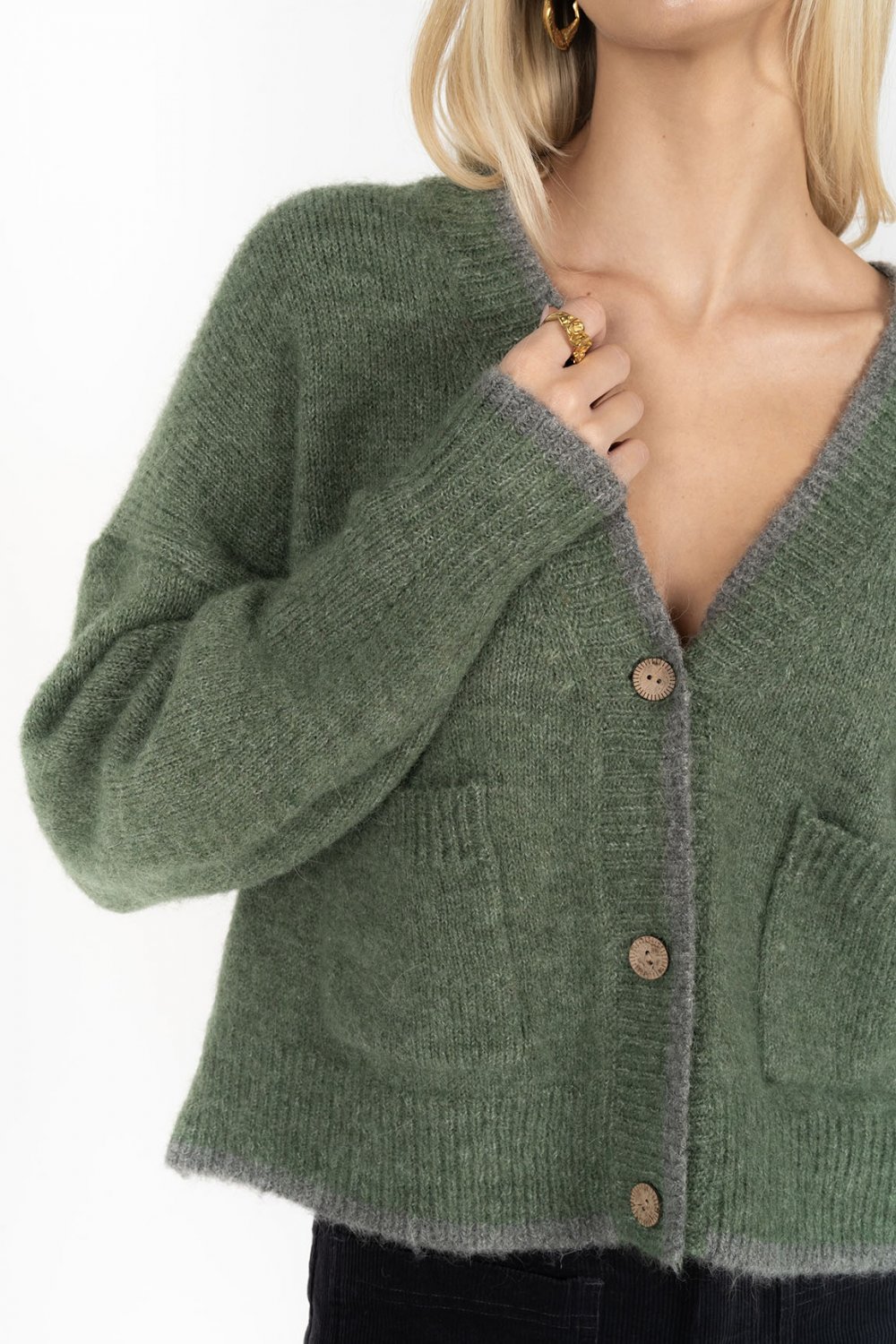 humidity-romi-cardi-green 3