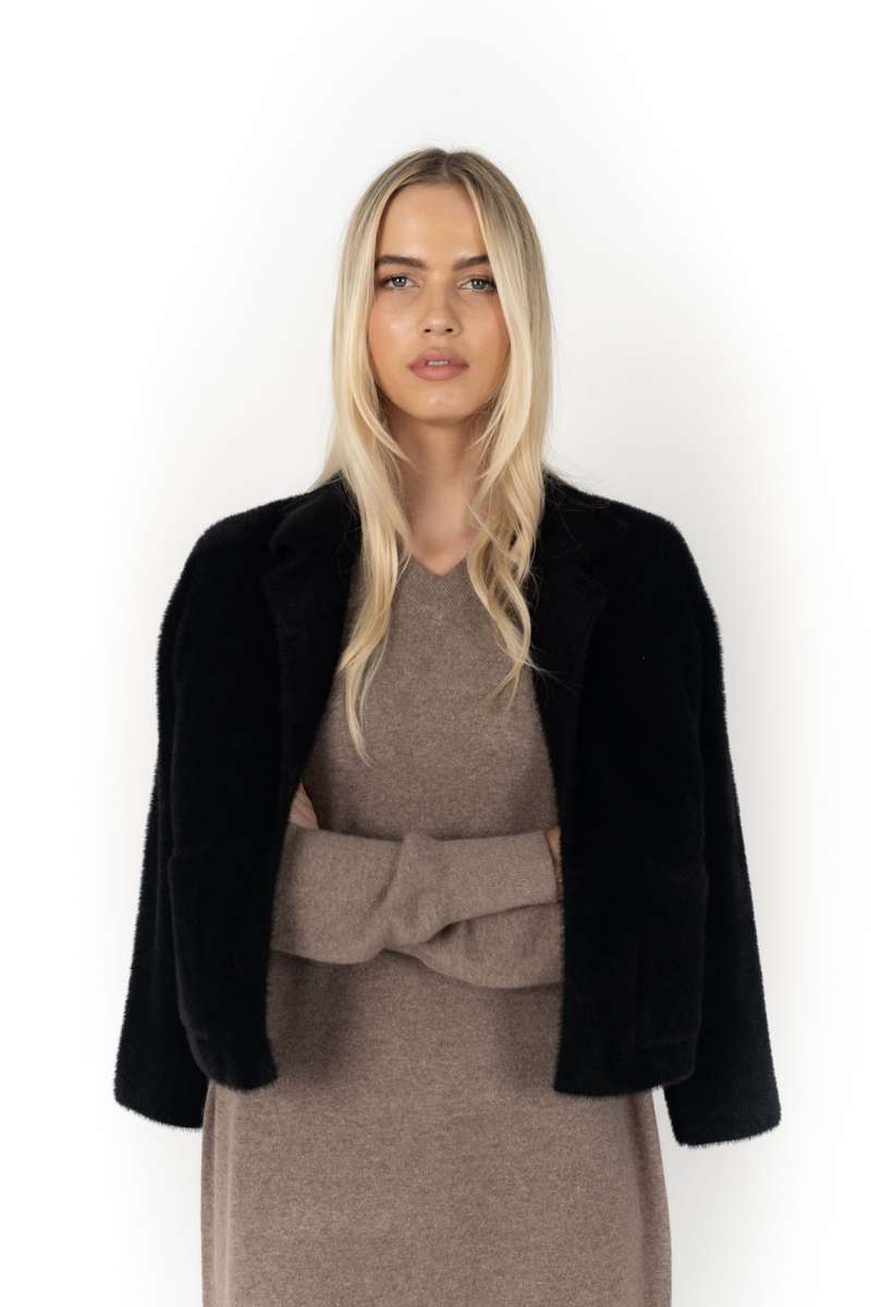 View Humidity Sabine Jacket - Black