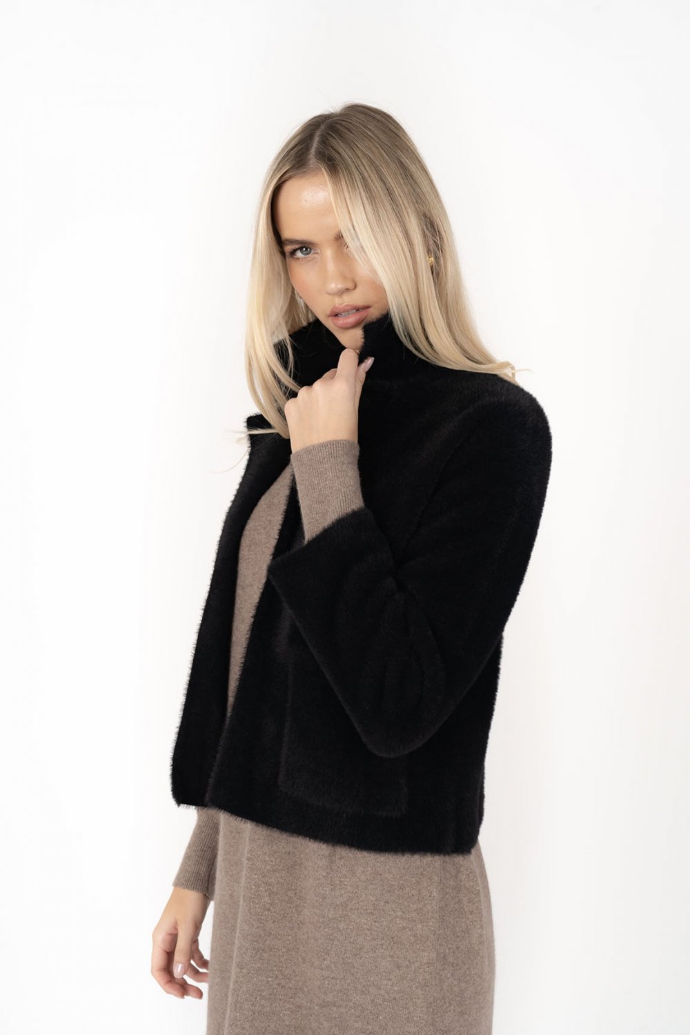 humidity-sabine-jacket-black 2