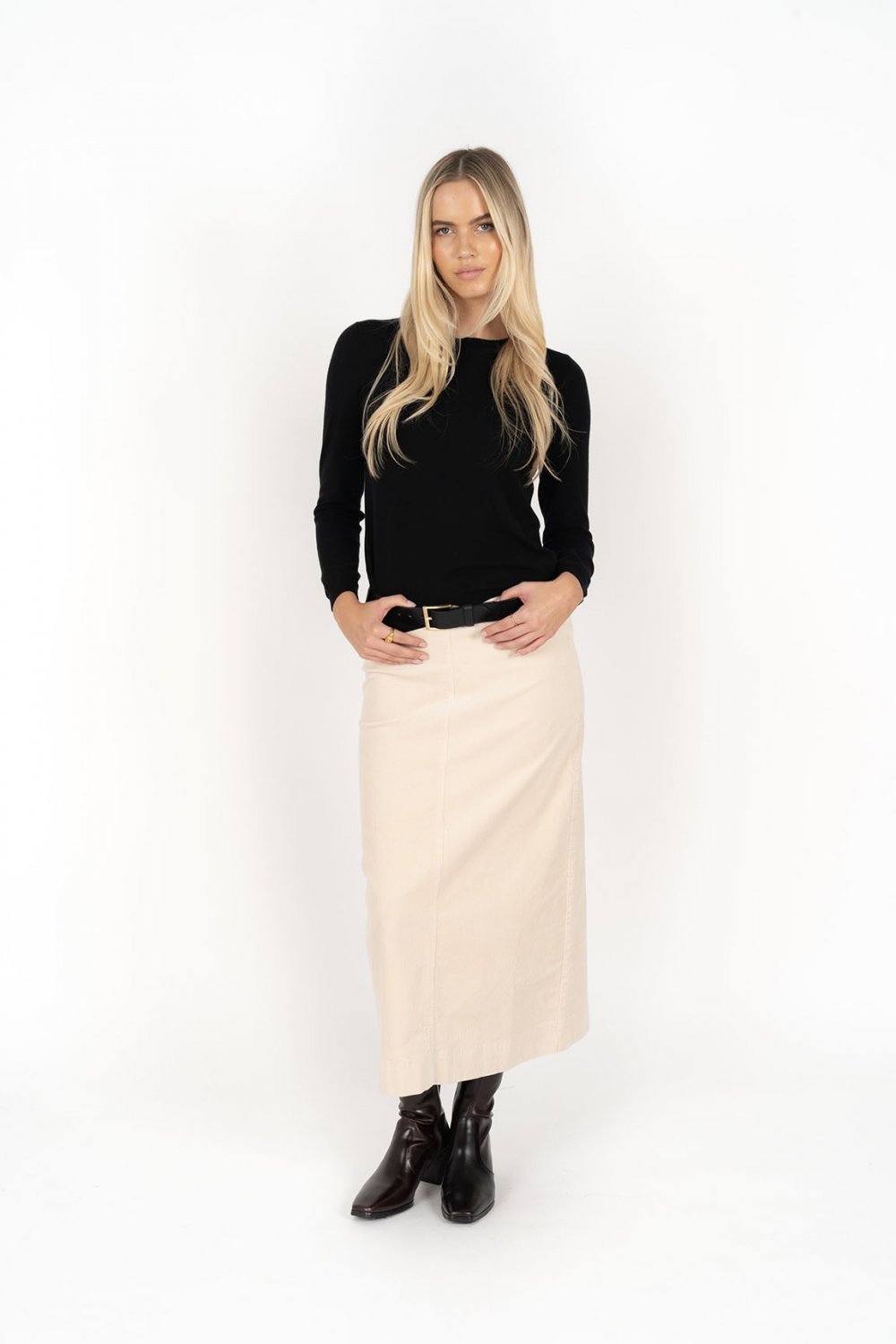 humidity-mae-jumper-black 4