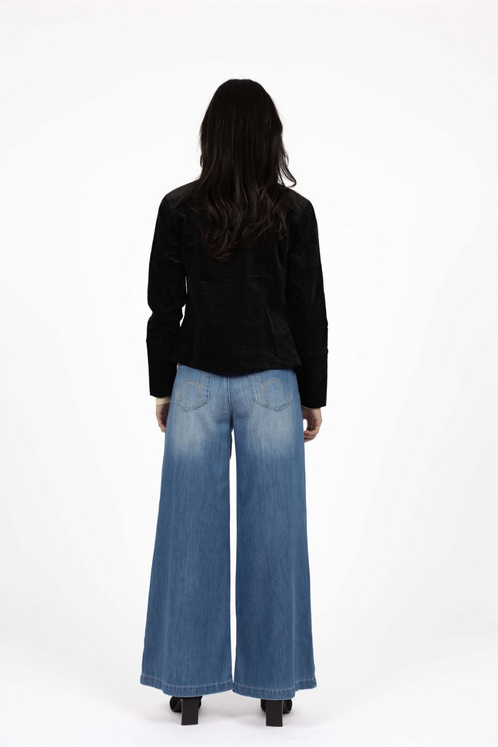 humidity-gabi-jacket-black 2