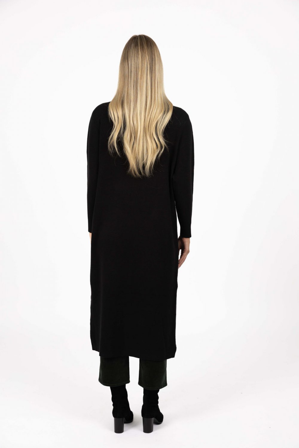 humidity-clover-cardi-black 2