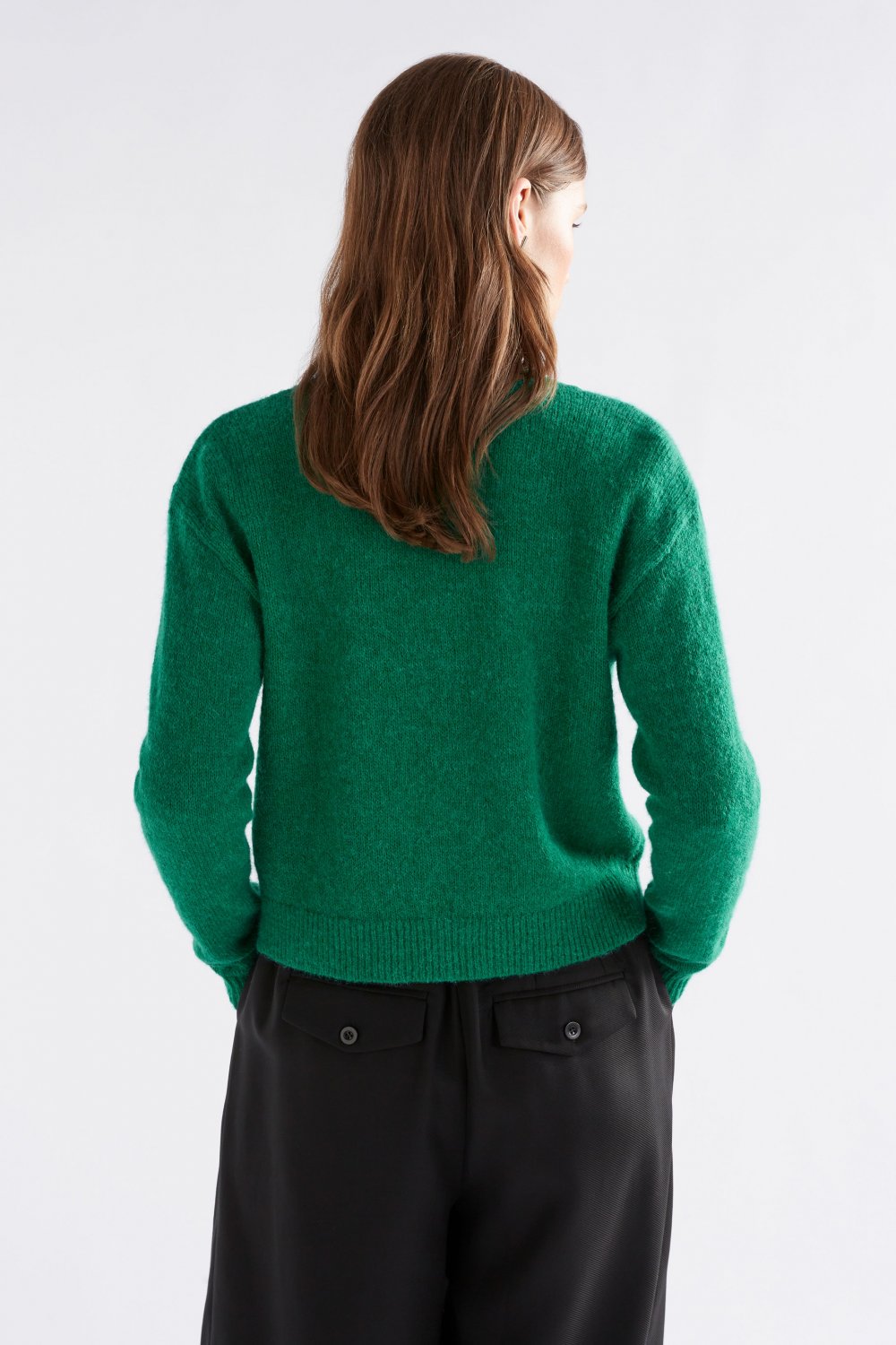 elk-daaru-cardigan-milan-green 3