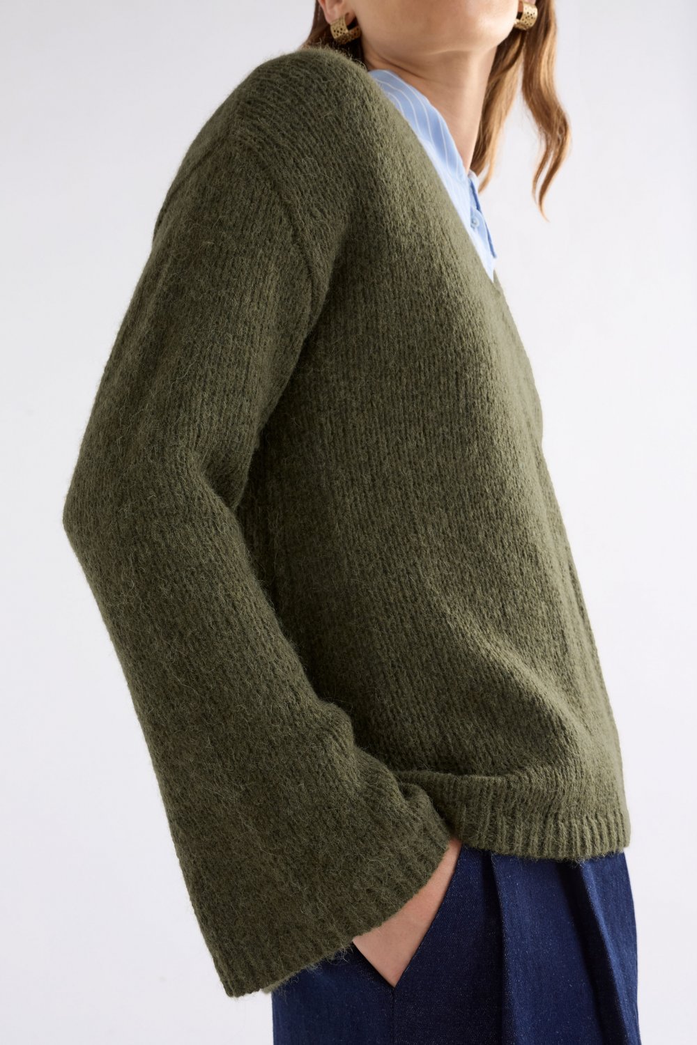 elk-anken-sweater-dark-olive 2