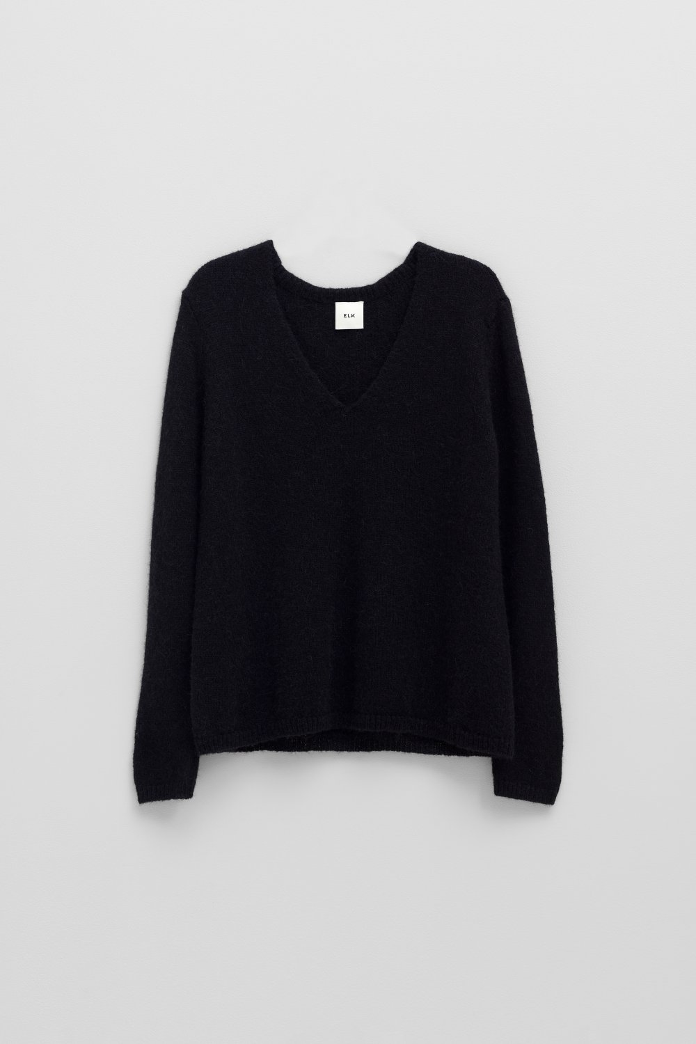 elk-len-sweater-black 5