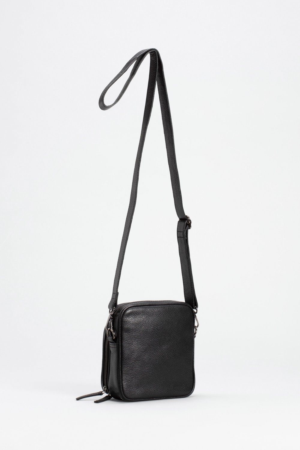 elk-klim-crossbody-bag-black 2